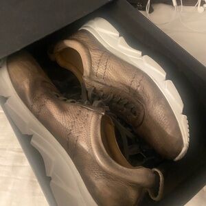 Lukure Stylish Brown and White Sneakers made in Italy
They retail for 850$